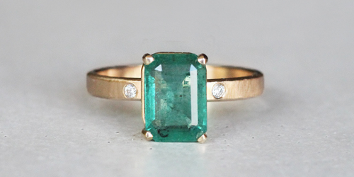 Emeralds - Symbol for Spring - Birthstone for May