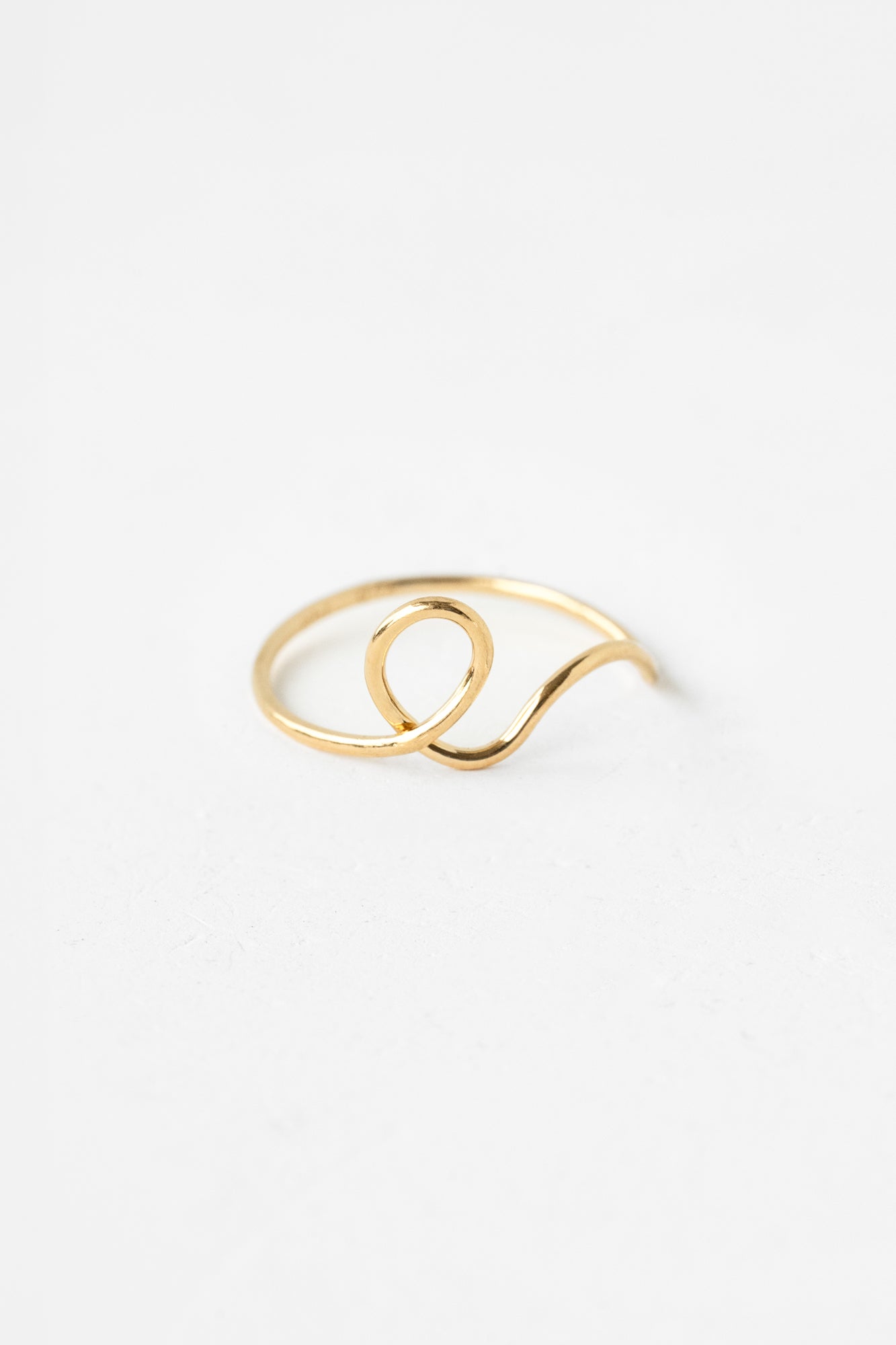 Elegant vermeil calligraphy ring with gold finish
