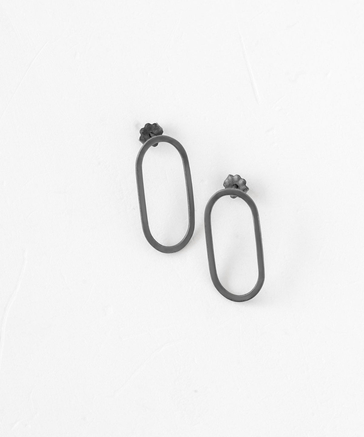 Ellipse Single Studs