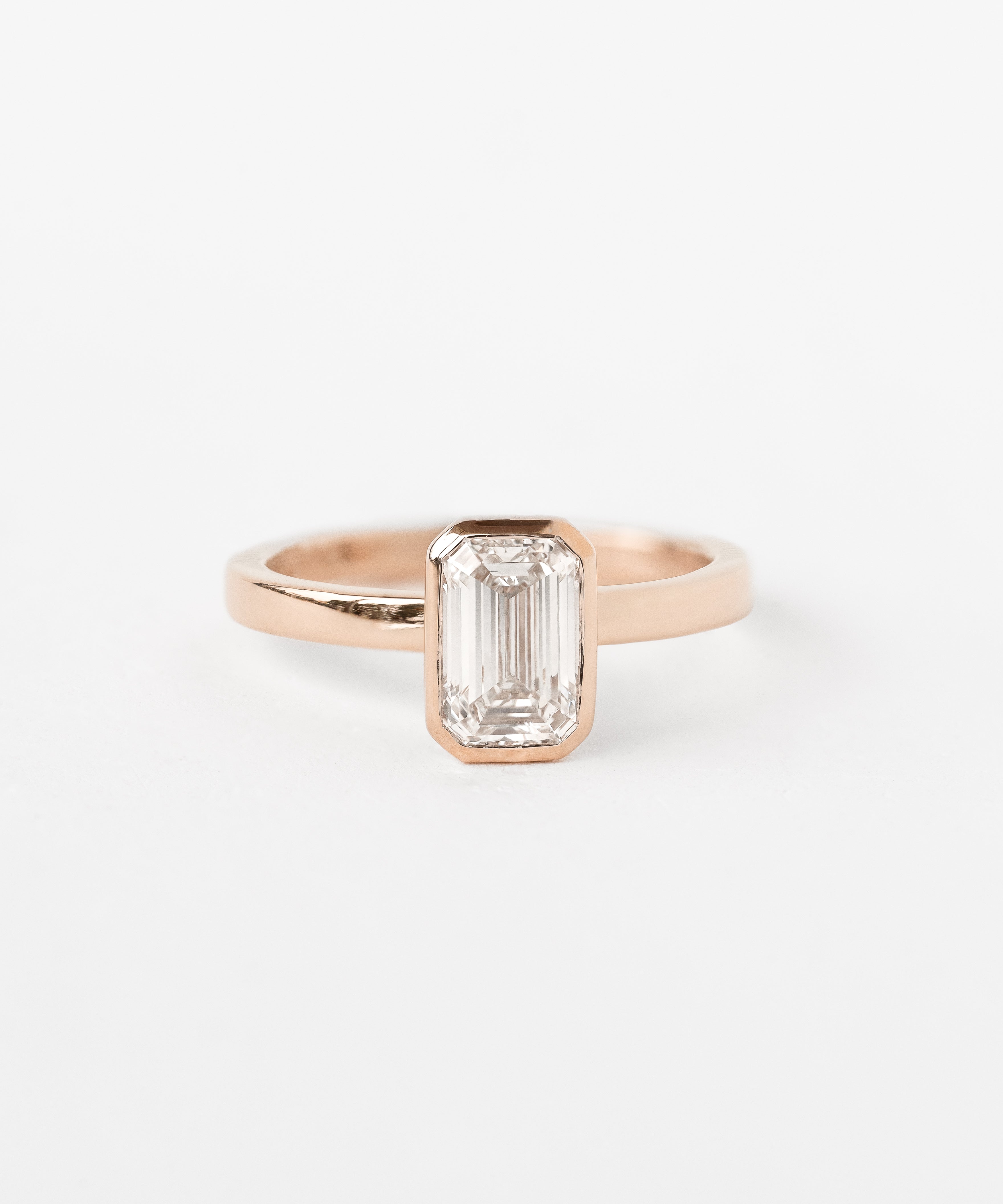 Emerald Aura Ring with Lab Diamond