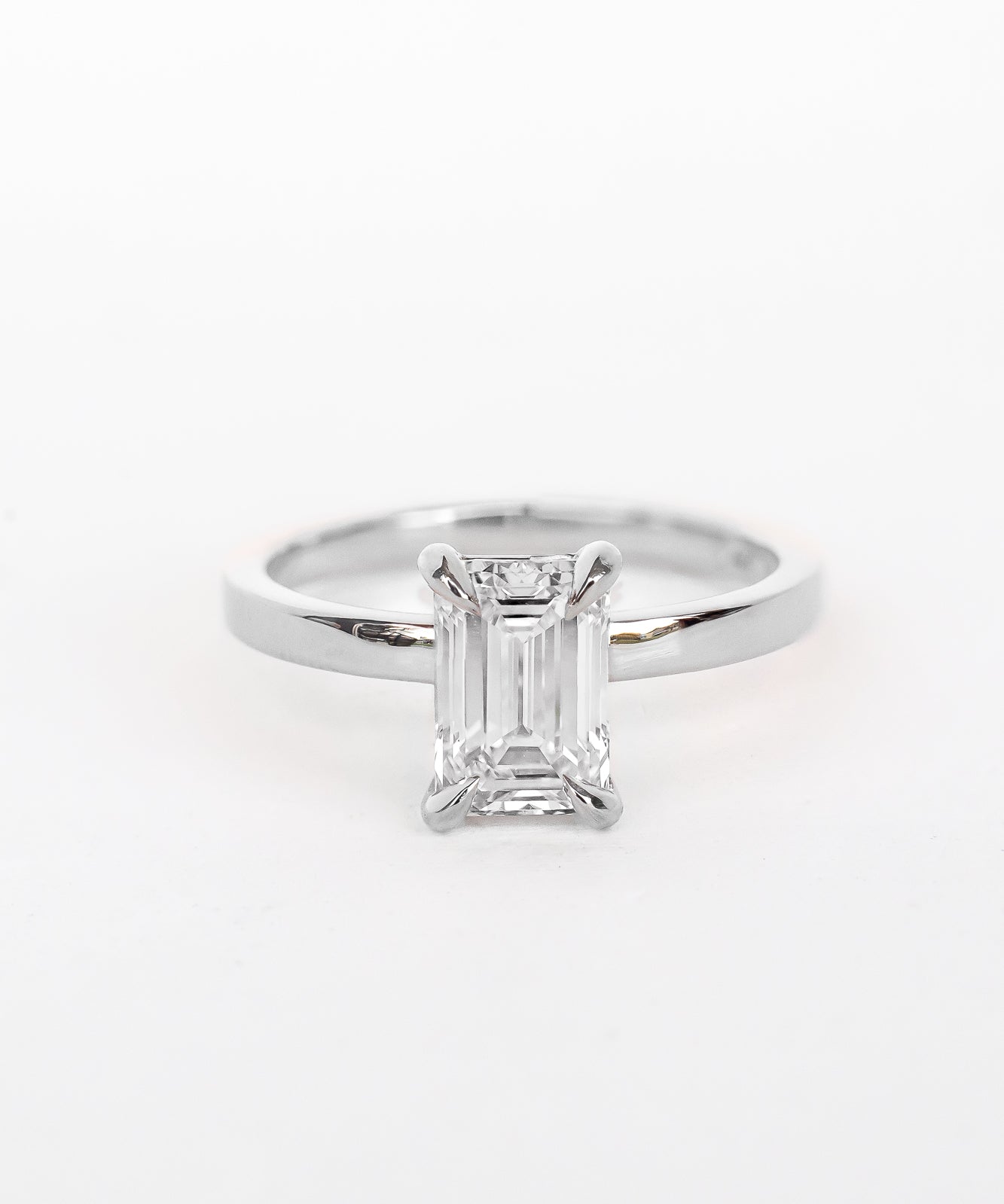 Emerald Venus Ring with Lab Diamond