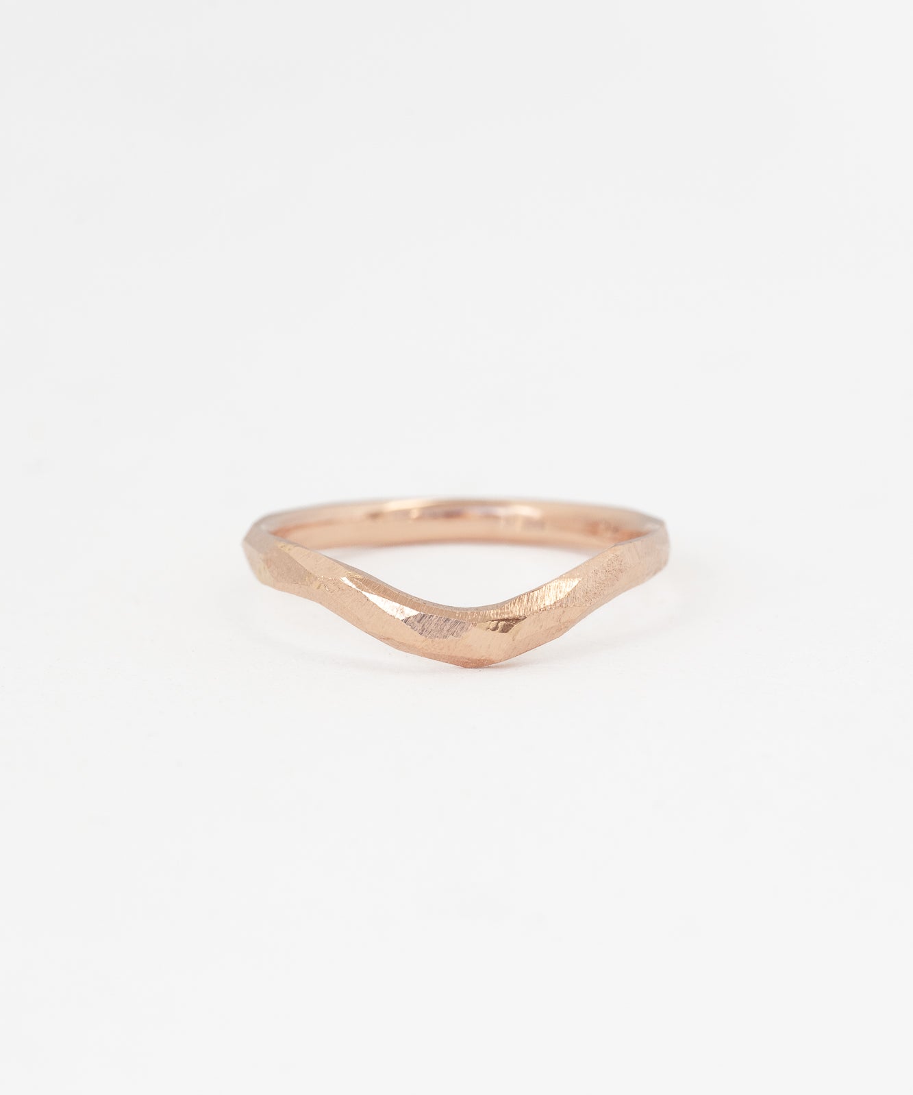 Multifaceted Contour Ring