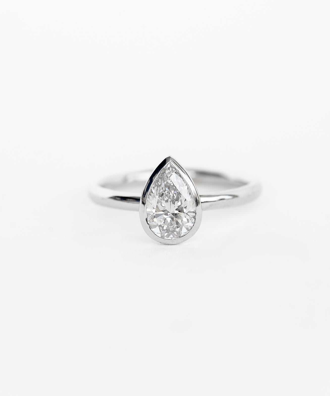 Pear Aura Ring with Lab Diamond