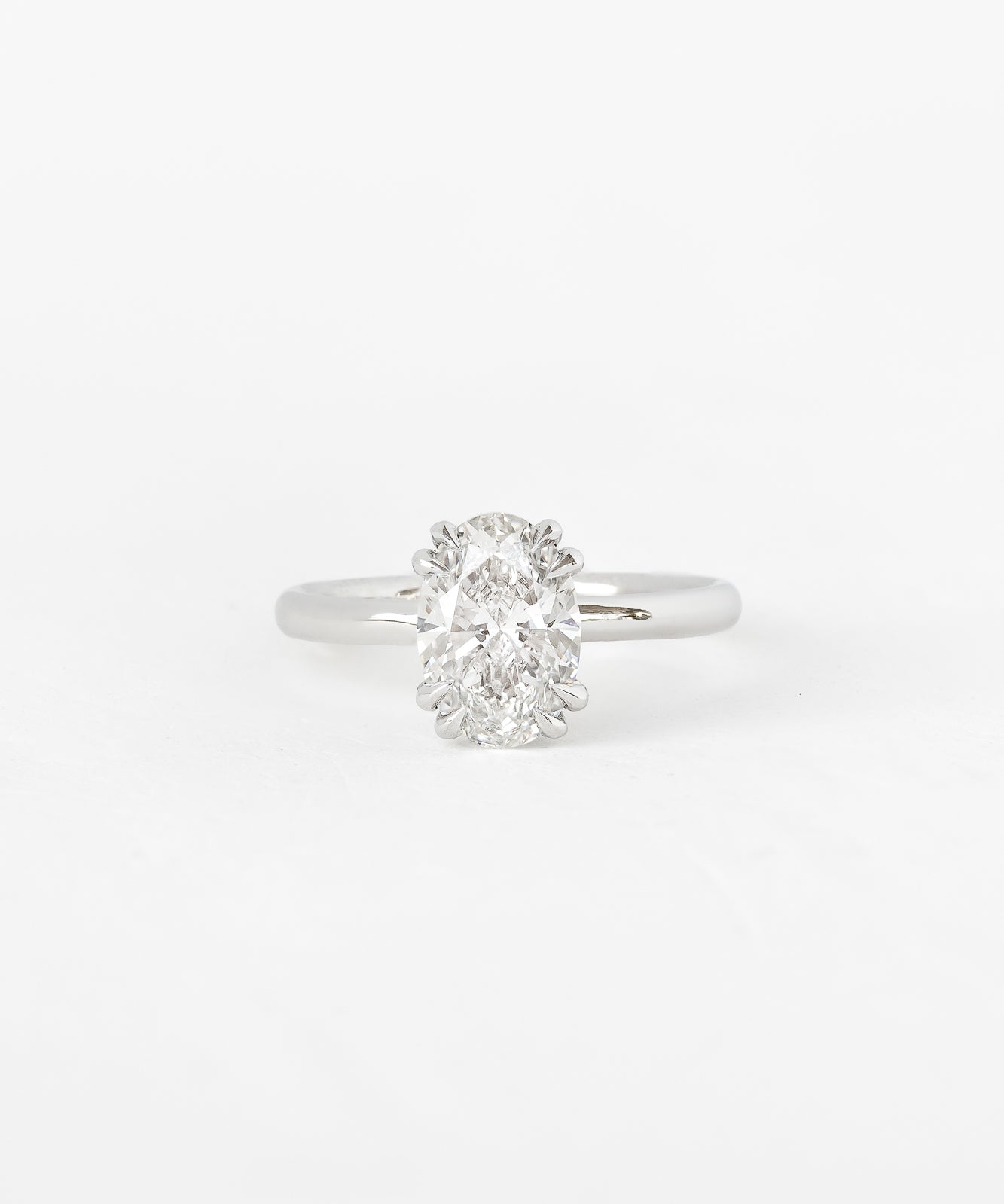 Oval Nouveau Ring with Lab Diamond