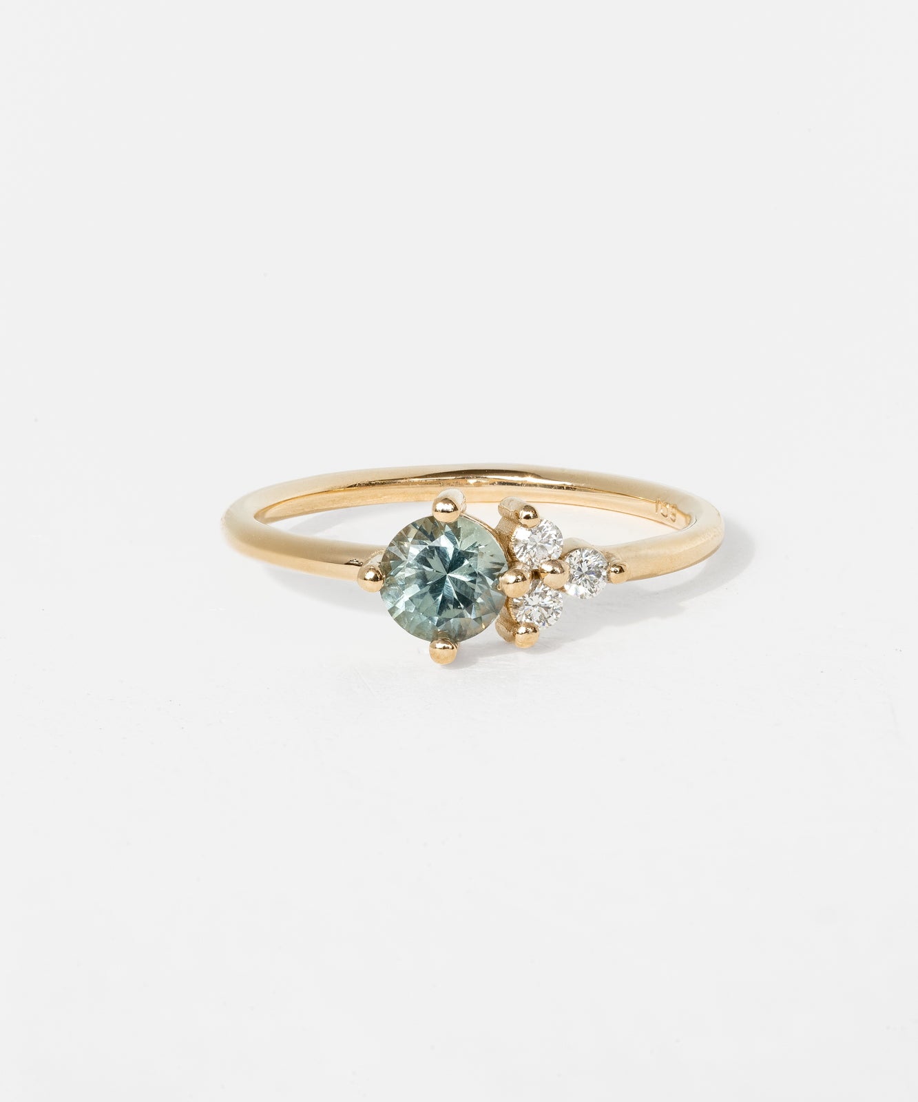 Shooting Star Ring with Montana sapphire