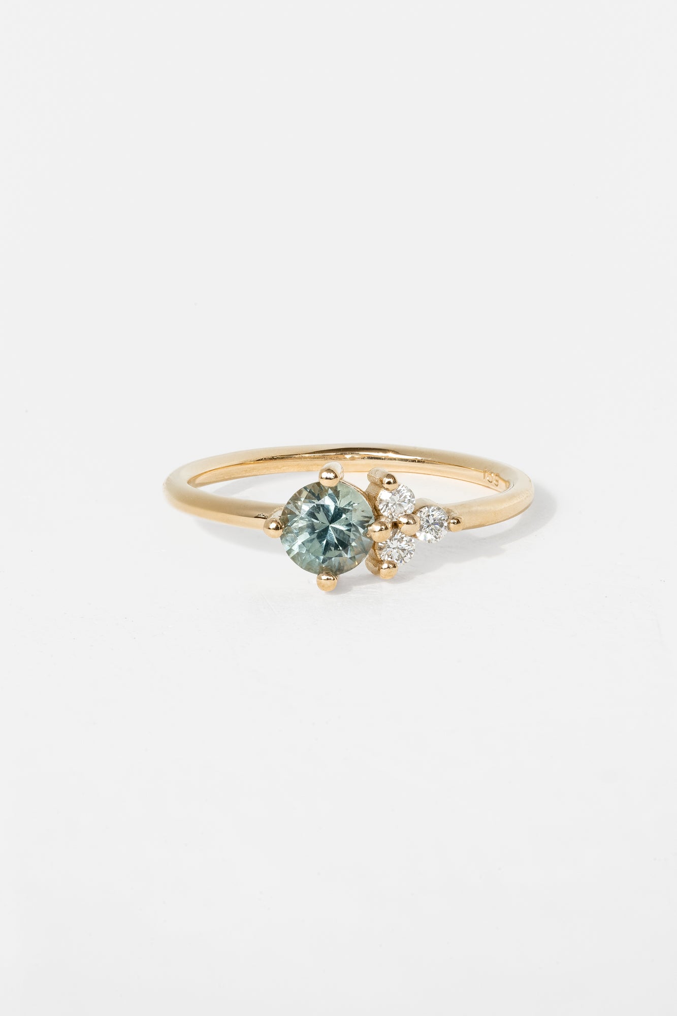 Shooting Star Ring with Montana sapphire