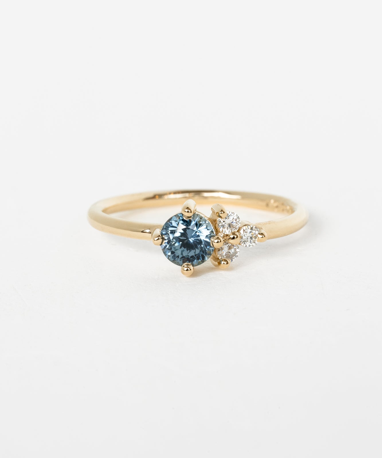 Shooting Star Ring with Montana sapphire