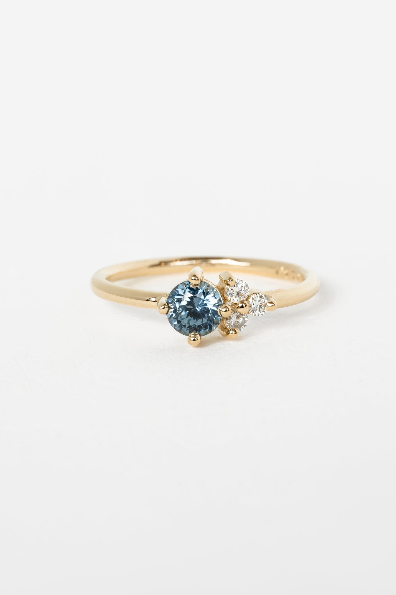 Shooting Star Ring with Montana sapphire