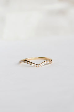 Pave Squiggle Band
