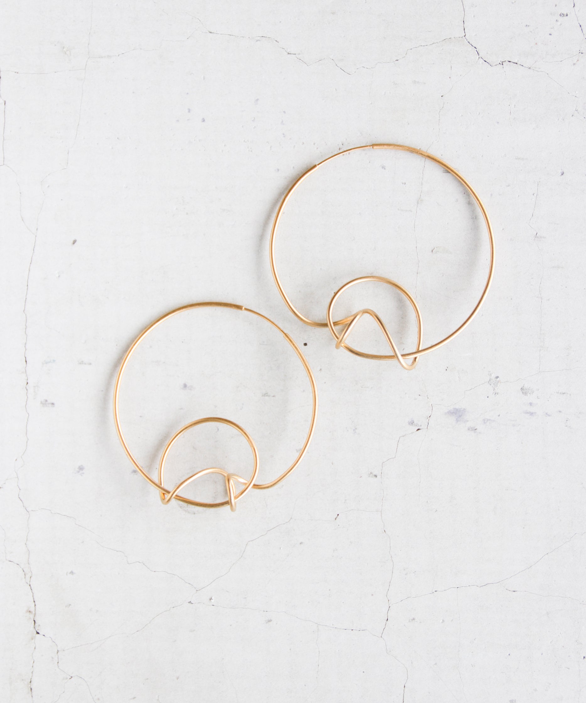 Allura Hoops